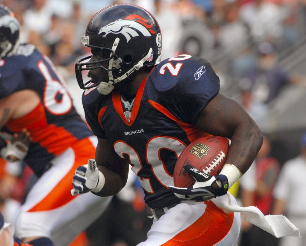 Sep 16, 2007; Denver, CO, USA; Denver Broncos running back Travis Henry (20 during 23-20 overtime victory over Oakland Raiders at Invesco Field at Mile High