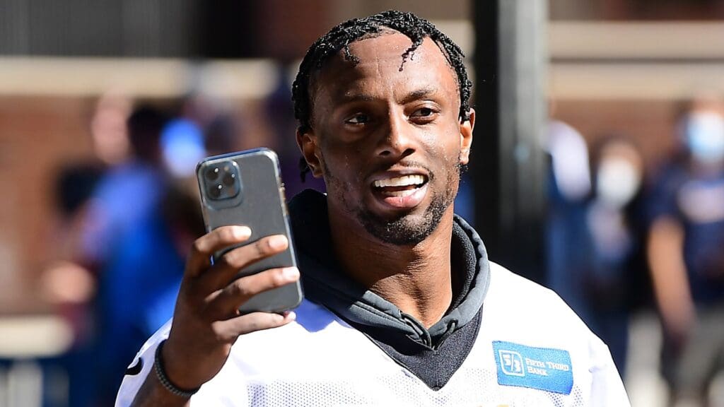Feb 11, 2022; Los Angeles, CA, USA; Cincinnati Bengals cornerback Eli Apple (20) following practice for Super Bowl LVI at Drake Stadium.