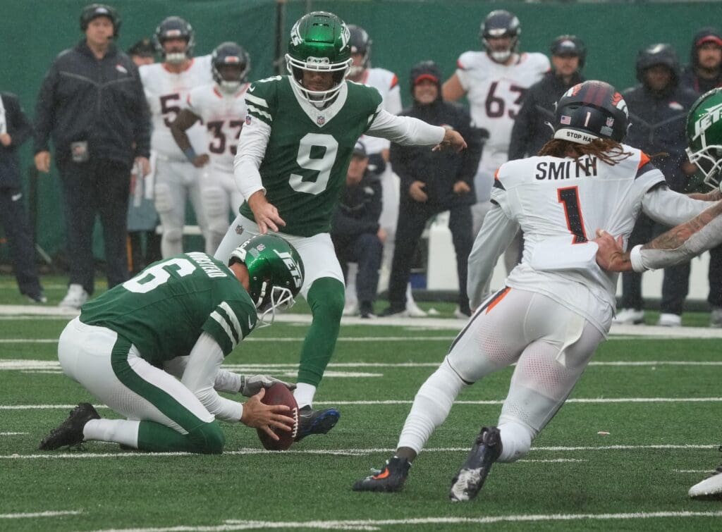 East Rutherford, NJ -- September 29 -- Greg Zuerlein of the Jets missed this late field goal in the fourth quarter as the Denver Broncos edged the New York Jets 10-9 at MetLife Stadium