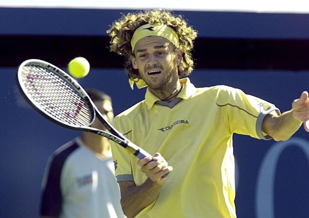 Gustavo Kuerten : 43 weeks at No. 1 gustavo kuerten