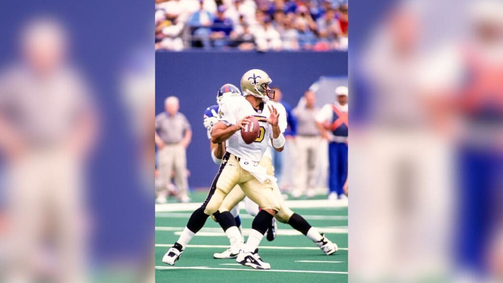 Sep 28, 1997; East Rutherford, NJ, USA; FILE PHOTO; New Orleans Saints quarterback Heath Shuler (5) in action against the New York Giants at Giants Stadium.