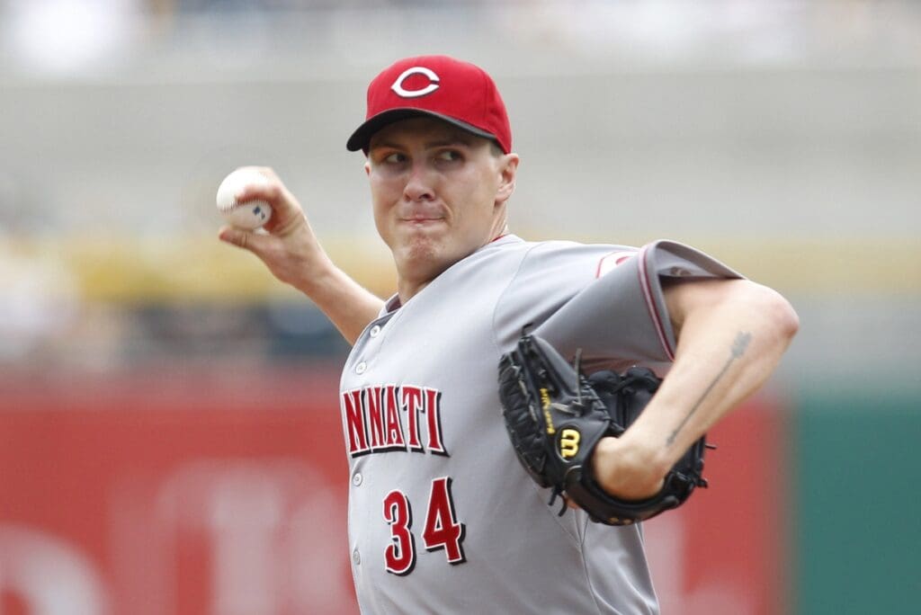 Jun 19, 2014; Pittsburgh, PA, USA; Cincinnati Reds starting pitcher Homer Bailey (34) delivers a pitch against the Pittsburgh Pirates during the first inning at PNC Park.