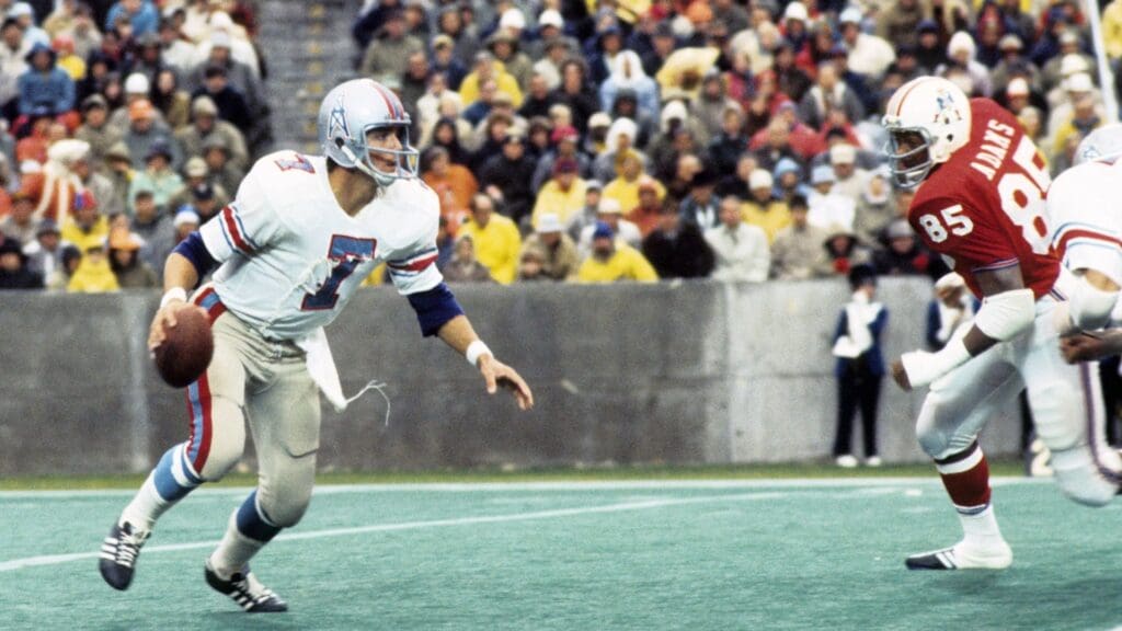 Nov 7, 1971; Foxboro, MA, USA; FILE PHOTO; Houston Oilers quarterback Dan Pastorini (7) in action against the New England Patriots at at Foxboro Stadium