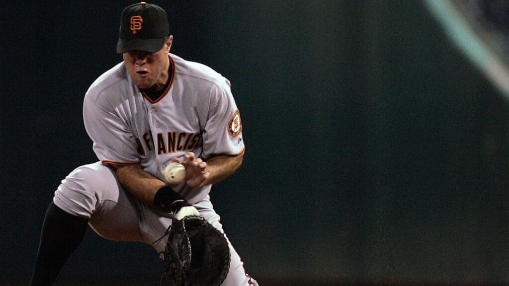 August 19, 2005; ST. LOUIS, MO. USA: First baseman J.T. Snow #6 of the San Francisco Giants fields a ground ball against the St. Louis Cardinals at Busch Stadium