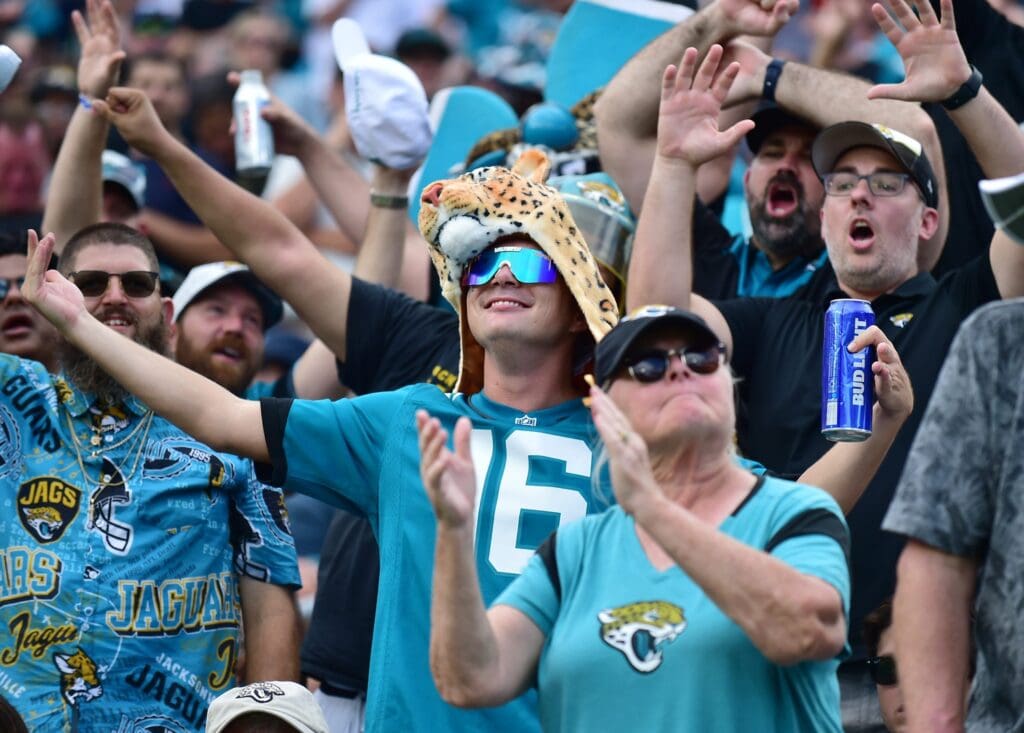 Jaguar fans finally had a reason to celebrate with thei team's 24 to 0 victory over the Colts. The Jaguars went into the first half with a 17 to 0 lead over the Colts and went on to win the game 24 to 0. The Jacksonville Jaguars hosted the Indianapolis Colts at TIAA Bank field in Jacksonville, FL Sunday, September 18, 2022