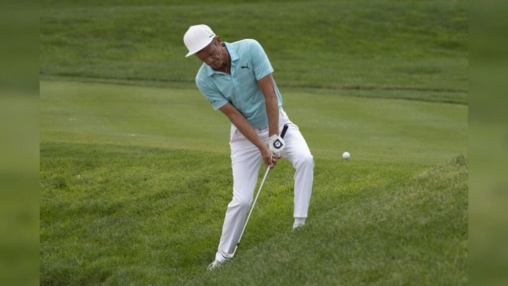6/29/18; Colorado Springs, CO, USA; Jesper Parnevik chips on at 16 during the second round of the U.S. Senior Open golf tournament at Broadmoor.