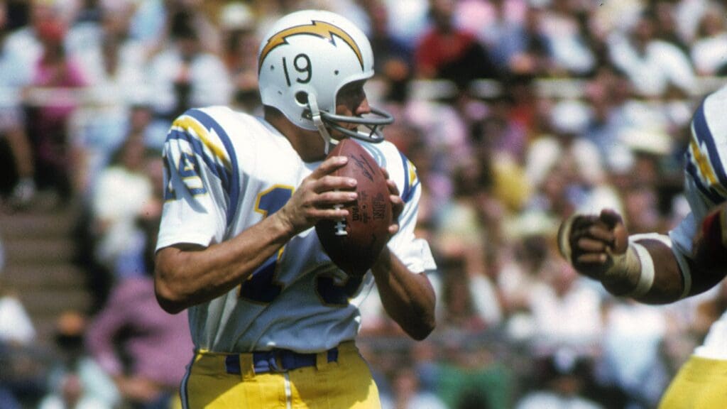Sep 1973; Unknown Location, USA; FILE PHOTO; San Diego Chargers quarterback JOHNNY UNITAS (19) in action during the 1973 season