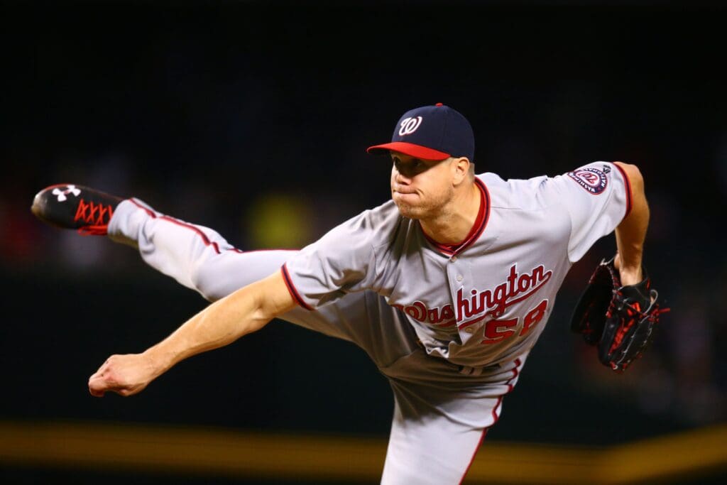 Aug 1, 2016; Phoenix, AZ, USA; Washington Nationals pitcher Jonathan Papelbon against the Arizona Diamondbacks at Chase Field.