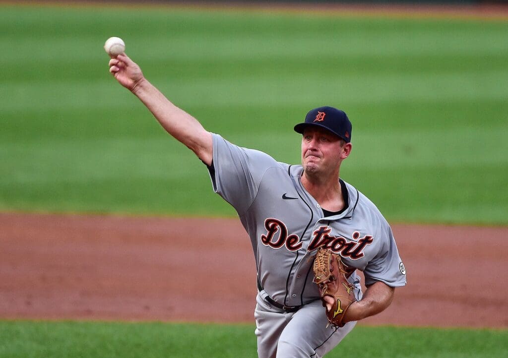Sep 10, 2020; St. Louis, Missouri, USA; Detroit Tigers starting pitcher Jordan Zimmermann (27) pitches during the second inning against the St. Louis Cardinals at Busch Stadium.