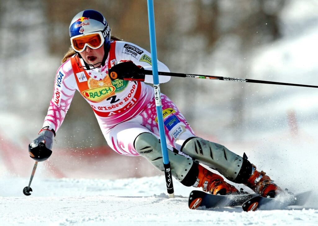 Feb 14, 2009; Val d'Isere, FRANCE; Lindsey Vonn (USA) speeds down the course as she competes in the womens slalom event in the 2009 FIS alpine skiing world championships in Val d'Isere.