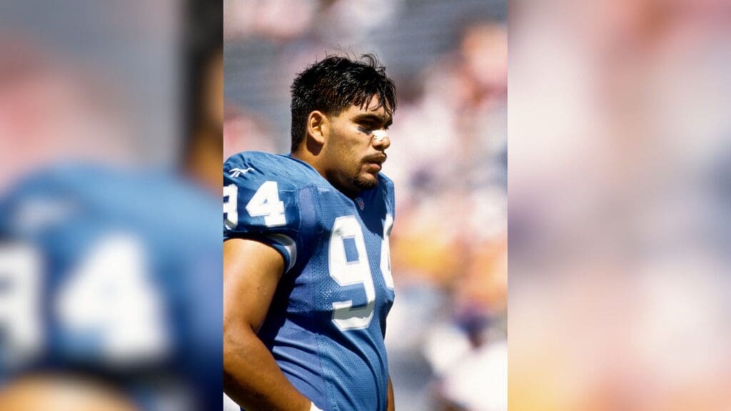 Sep 29, 1996; Tampa, FL, USA; FILE PHOTO; Detroit Lions defensive tackle Luther Elliss (94) during the game against the Tampa Bay Buccaneers at Tampa Stadium.