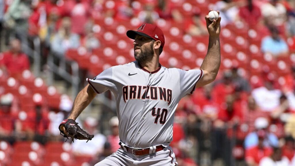 Apr 19, 2023; St. Louis, Missouri, USA; Arizona Diamondbacks starting pitcher Madison Bumgarner (40) pitches against the St. Louis Cardinals during the first inning at Busch Stadium.