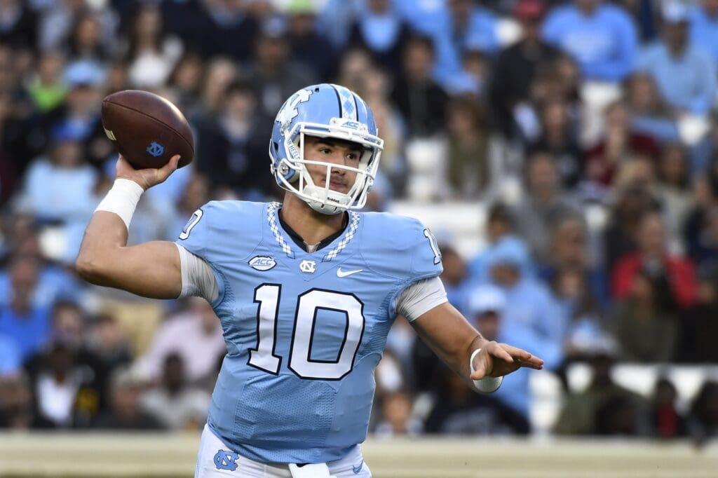Nov 19, 2016; Chapel Hill, NC, USA; North Carolina Tar Heels quarterback Mitch Trubisky (10) looks to pass in the first quarter at Kenan Memorial Stadium