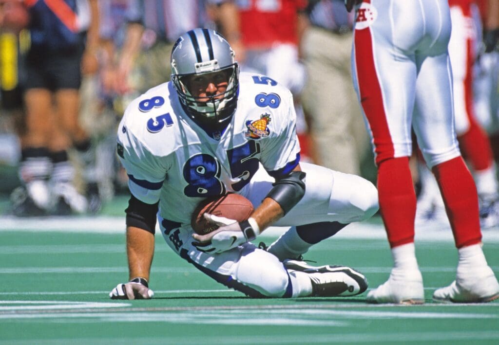 Feb 1, 1998; Honolulu, HI, USA; FILE PHOTO; NFC tight end Wesley Walls (85) of the Carolina Panthers on the field after a play against the AFC during 1998 Pro Bowl at Aloha Stadium.