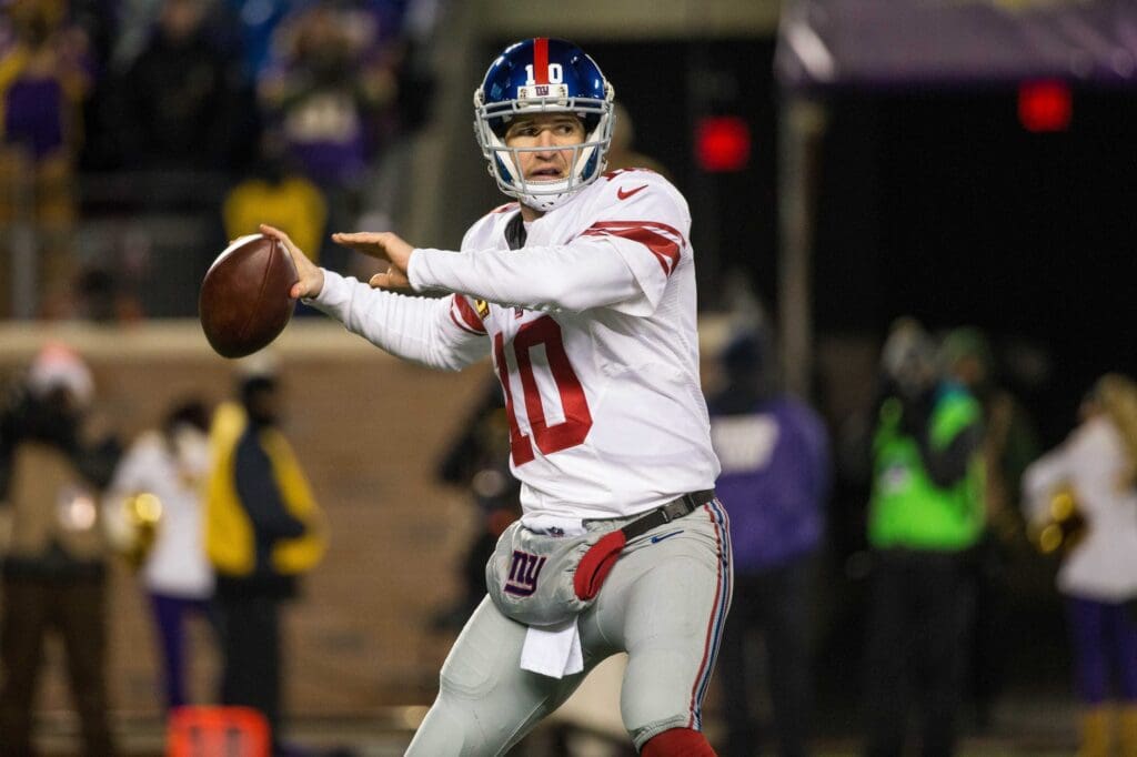 Dec 27, 2015; Minneapolis, MN, USA; New York Giants quarterback Eli Manning (10) against the Minnesota Vikings at TCF Bank Stadium. The Vikings defeated the Giants 49-17.
