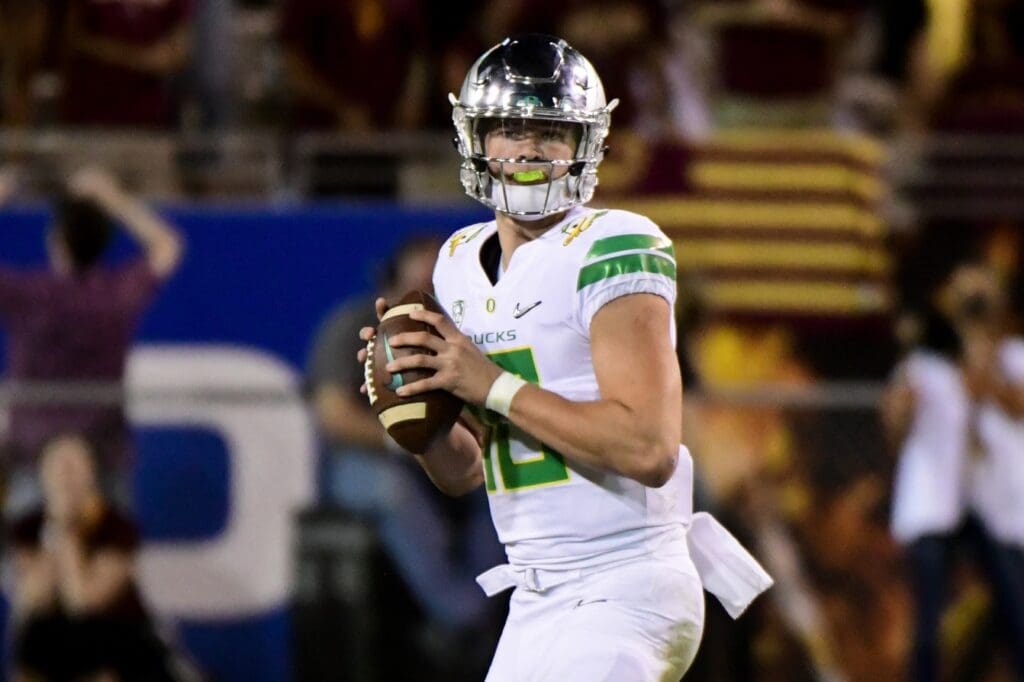 Sep 23, 2017; Tempe, AZ, USA; Oregon Ducks quarterback Justin Herbert (10) looks to pass during the first half against the Arizona State Sun Devils at Sun Devil Stadium.