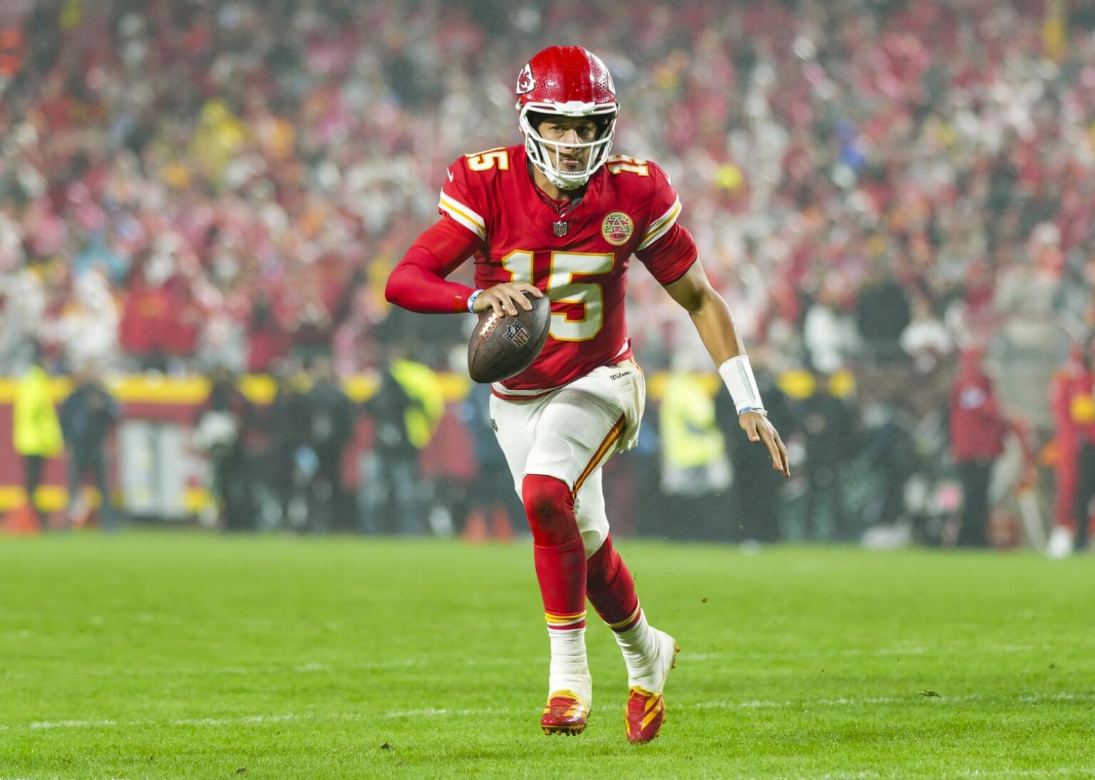 Mahomes Bionic 24 NFL Stars Who Had Major Main Character Syndrome - Gamer Koala