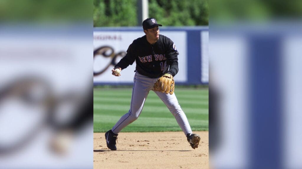 Mets' Rey Ordonez fields the ball during practice before a Spring Training game against the Florida Marlins in Port St. Lucie, Florida Tuesday March 6, 2001.