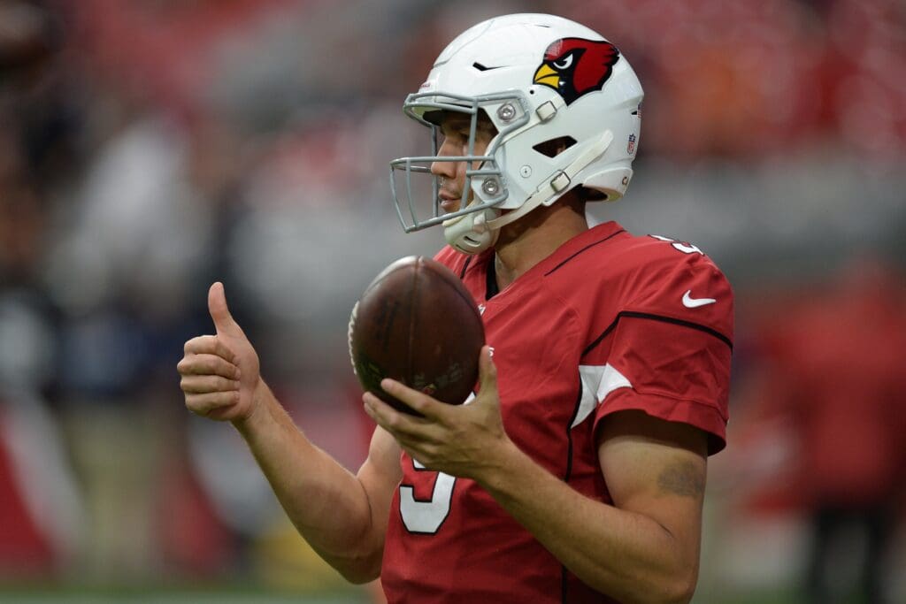 Sep 23, 2018; Glendale, AZ, USA; Arizona Cardinals quarterback Sam Bradford (9) warms up prior to facing the Chicago Bears at State Farm Stadium.