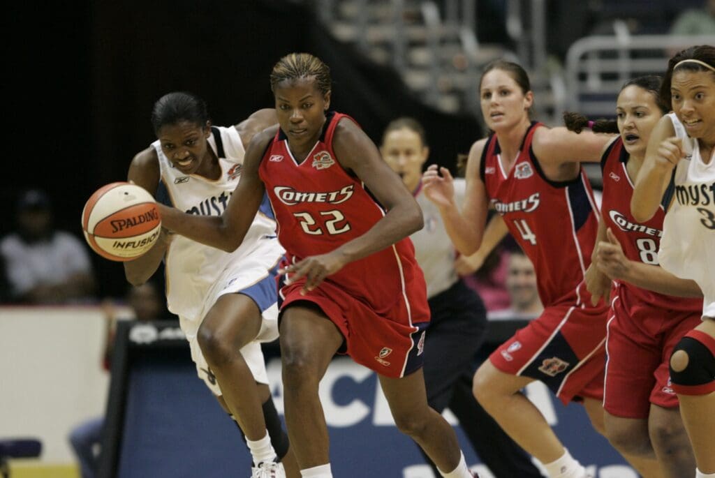 May 13, 2006; Washington, D.C, USA; FILE PHOTO; Houston Comets at Washington Mystics -- Houston forward Sheryl Swoopes brings the ball up court.