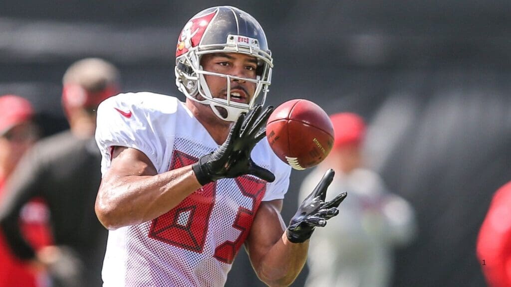Tampa Bay Buccaneers wide receiver Vincent Jackson (83) catches a pass in a joint practice with the Jacksonville Jaguars during NFL football training camp at Florida Blue Field in Jacksonville, Fla., Wednesday, Aug. 17, 2016.