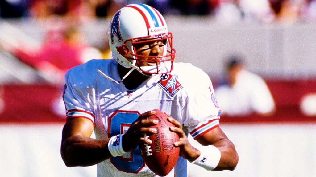 Oct 26, 1997; Tempe, AZ, USA; FILE PHOTO; Tennessee Oilers quarterback Steve McNair (9) in action against the Arizona Cardinals at Sun Devil Stadium.