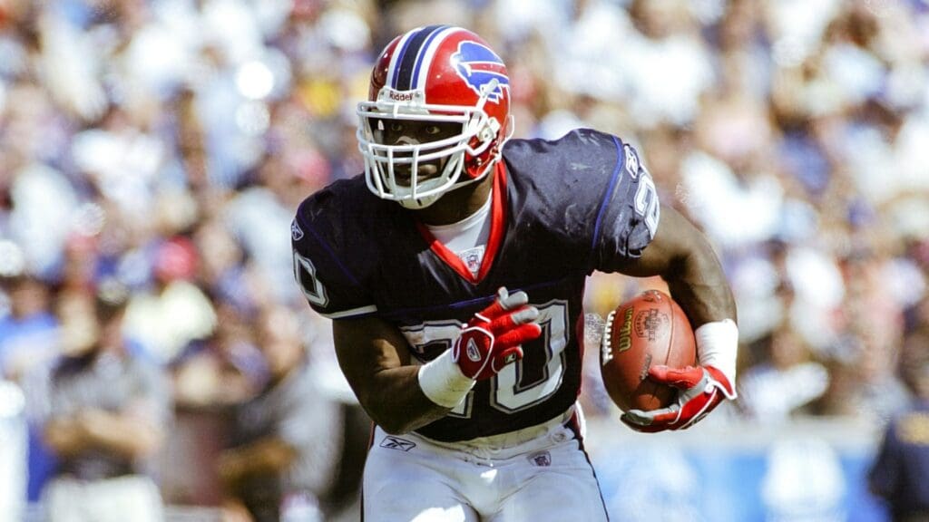 Sep 12, 2004; Orchard Park, NY, USA: FILE PHOTO; Buffalo Bills running back Travis Henry (20) carries the ball against the Jacksonville Jaguars at Ralph Wilson Stadium.