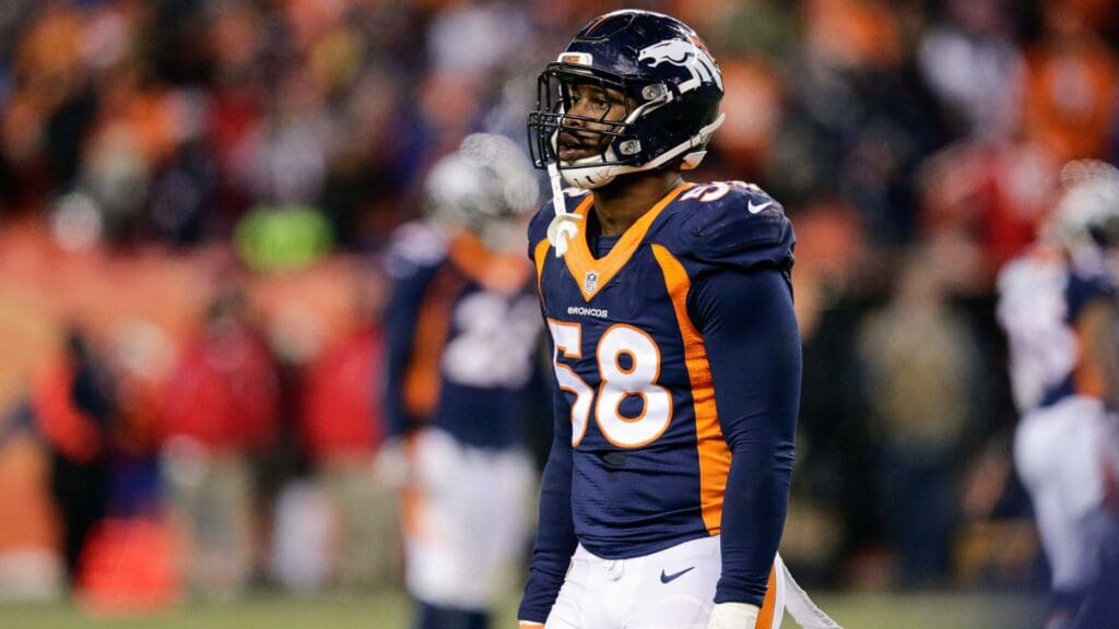 Dec 18, 2016; Denver, CO, USA; Denver Broncos outside linebacker Von Miller (58) in the fourth quarter against the New England Patriots at Sports Authority Field at Mile High.