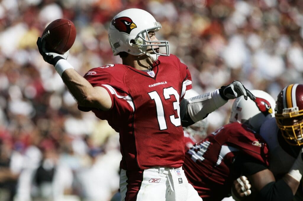 Oct 21, 2007; Landover, MD, USA; Arizona Cardinals quarterback Kurt Warner (13) throws pass against the Washington Redskins in the second quarter at FedEx Field in Landover, MD. 