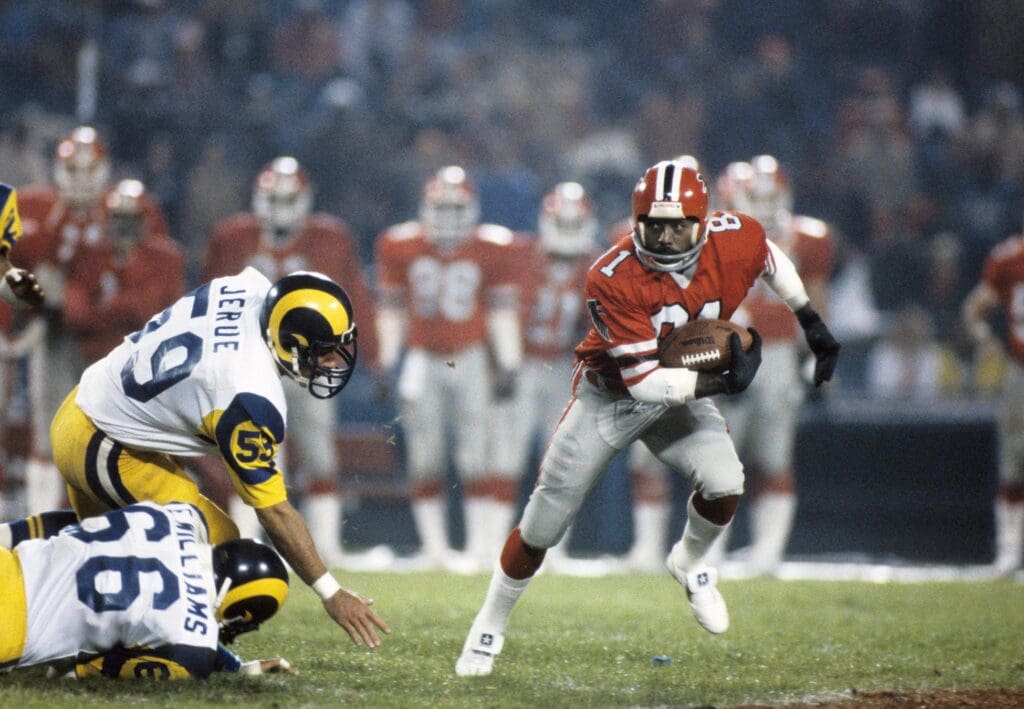 Nov 14, 1983; Atlanta, GA, USA; FILE PHOTO; Atlanta Falcons receiver Billy Johnson (81) in action against the Los Angeles Rams at Fulton County Stadium.