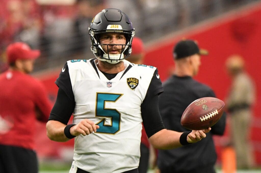 Nov 26, 2017; Glendale, AZ, USA; Jacksonville Jaguars quarterback Blake Bortles (5) looks on prior to the game against the Arizona Cardinals at University of Phoenix Stadium.