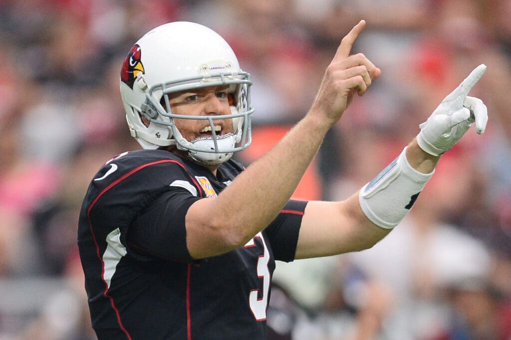 Oct 15, 2017; Glendale, AZ, USA; Arizona Cardinals quarterback Carson Palmer (3) calls signals against the Tampa Bay Buccaneers during the first half at University of Phoenix Stadium.