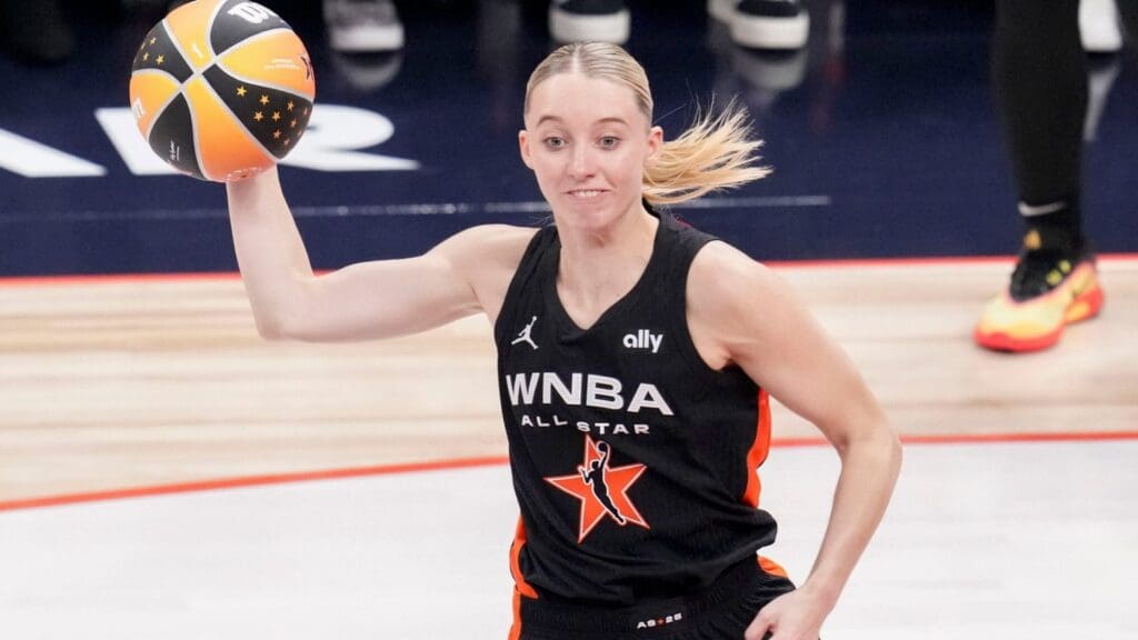 Dallas Wings' Paige Bueckers (5) looks to pass the ball Saturday, July 19, 2025, during the WNBA All-Star Game at Gainbridge Fieldhouse in Indianapolis.