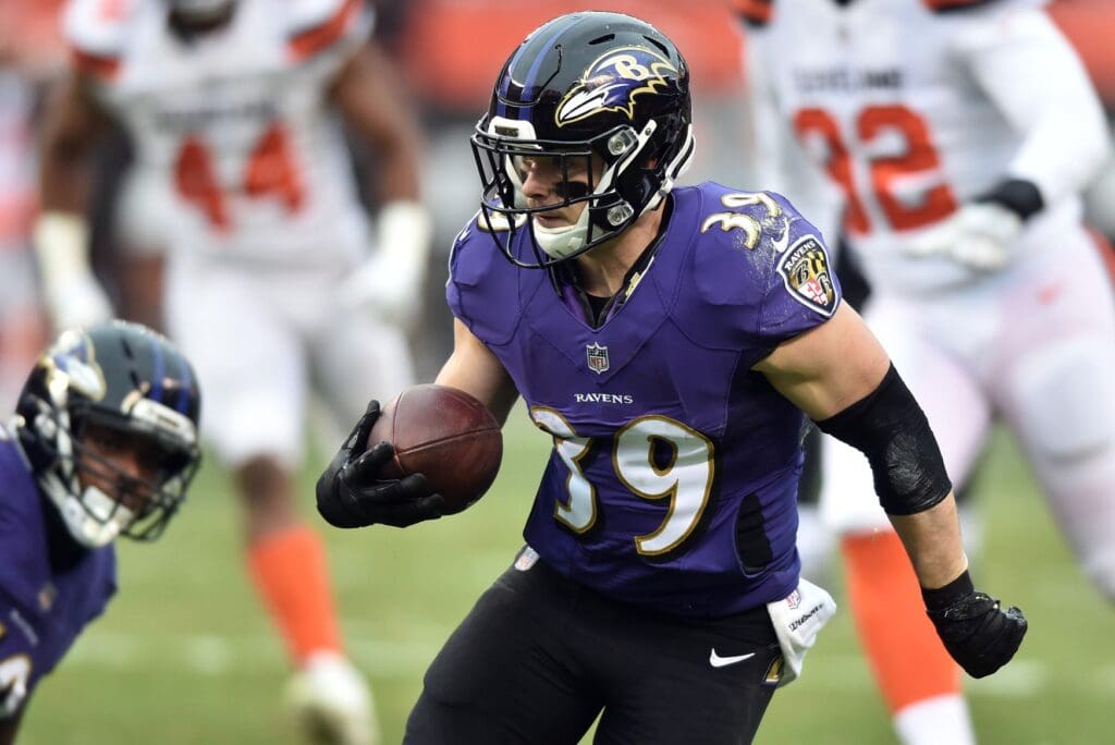 Dec 17, 2017; Cleveland, OH, USA; Baltimore Ravens running back Danny Woodhead (39) runs with the ball after a catch during the first half against the Cleveland Browns at FirstEnergy Stadium.