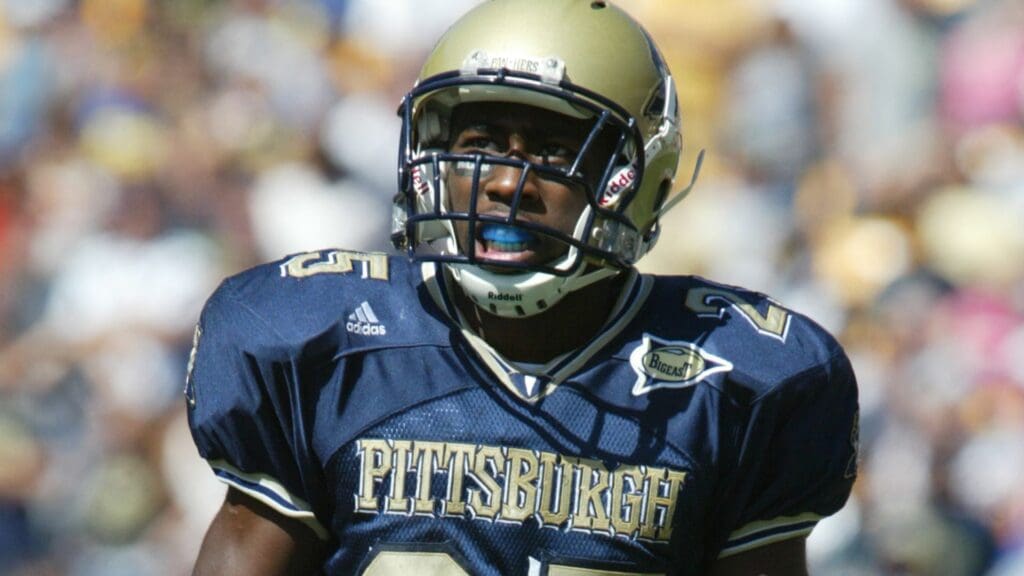 Sep 18, 2004; Pittsburgh, PA, USA; Pittsburgh Panthers cornerback Darrelle Revis (25) in action against the Nebraska Cornhuskers at Heinz Field