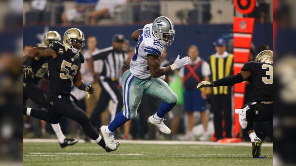 Sep 28, 2014; Arlington, TX, USA; Dallas Cowboys running back DeMarco Murray (29) runs the ball against the New Orleans Saints at AT&T Stadium. Dallas beat New Orleans 38-17.