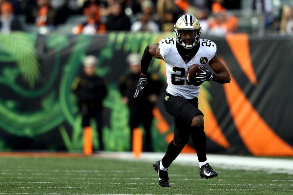 Nov 11, 2018; Cincinnati, OH, USA; New Orleans Saints cornerback Eli Apple (25) intercepts a pass against the Cincinnati Bengals in the second half at Paul Brown Stadium.