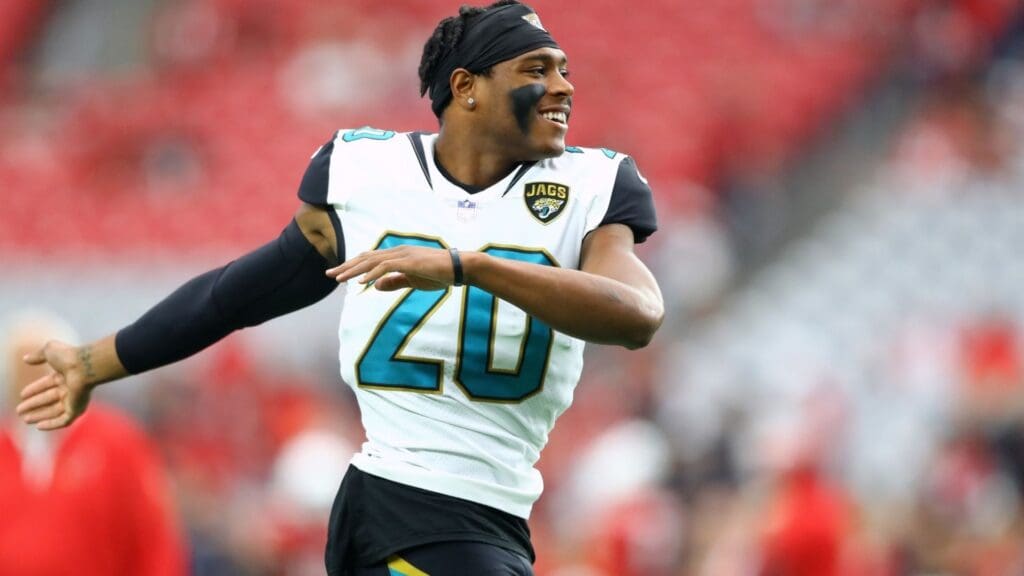 Nov 26, 2017; Glendale, AZ, USA; Jacksonville Jaguars cornerback Jalen Ramsey (20) against the Arizona Cardinals at University of Phoenix Stadium.