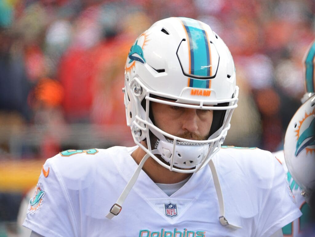 Dec 24, 2017; Kansas City, MO, USA; Miami Dolphins quarterback Jay Cutler (6) watches play on the sidelines during the second half against the Kansas City Chiefs at Arrowhead Stadium.
