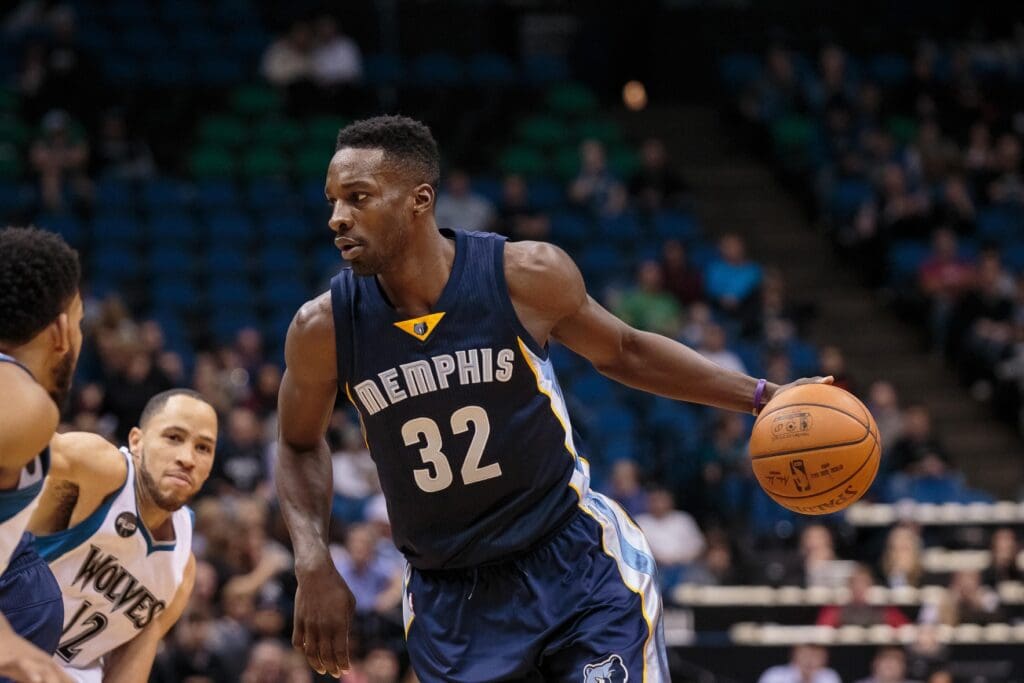 Nov 15, 2015; Minneapolis, MN, USA; Memphis Grizzlies forward Jeff Green (32) dribbles in the second quarter against the Minnesota Timberwolves at Target Center.