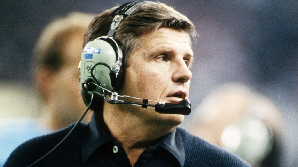 Dec 31, 1989; Houston, TX, USA; Houston Oilers head coach Jerry Glanville on the sideline against the Pittsburgh Steelers during the 1989 AFC Wild Card Playoff Game at the Houston Astrodome. The Steelers won 26-23.