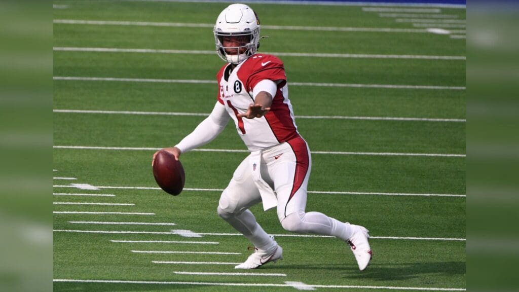 Jan 3, 2021; Inglewood, California, USA; Arizona Cardinals quarterback Kyler Murray (1) scrambles out of the pocket during the first quarter against the Los Angeles Rams at SoFi Stadium.
