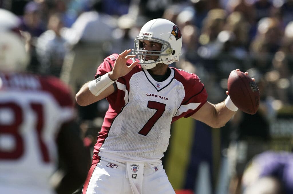Sept 23, 2007; Baltimore, MD, USA; Arizona Cardinals quarterback Matt Leinart (7) throws a pass against the Baltimore Ravens in the second quarter at M&T Bank Stadium.