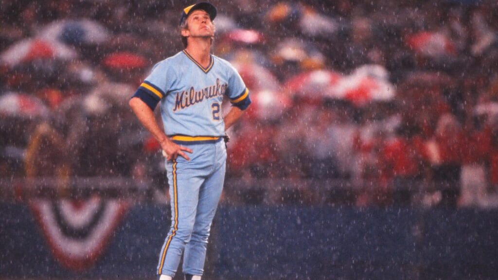 Oct 19, 1982; Milwaukee, WI, USA; Milwaukee Brewers pitcher Don Sutton looking distressed during Game 6 of the World Series.