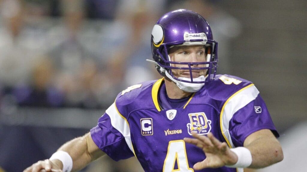 Nov 7, 2010; Minneapolis, MN, USA; Minnesota Vikings quarterback Brett Favre (4) passes against the Arizona Cardinals in the third quarter at the Metrodome. The Minnesota Vikings win 27-24. 