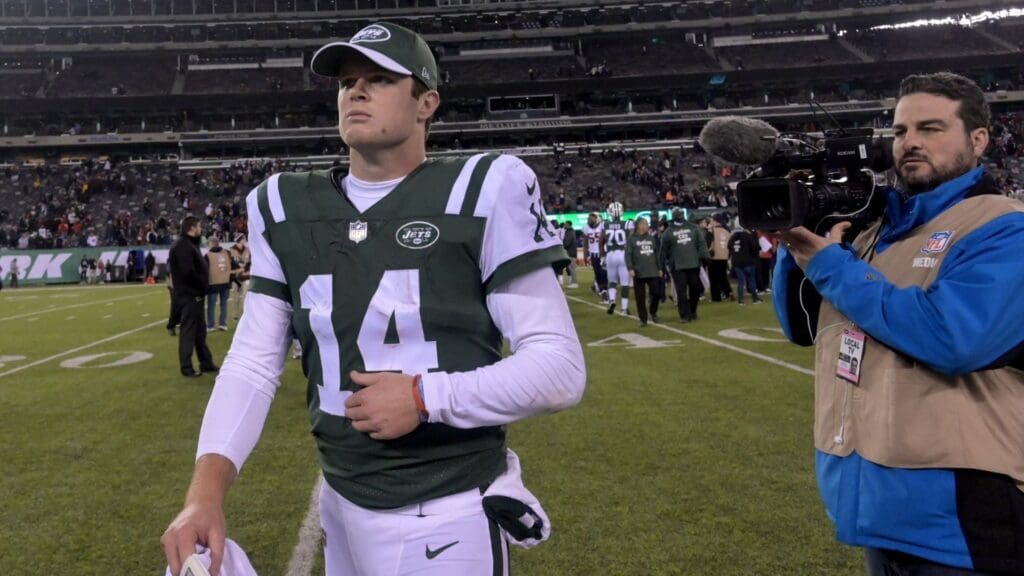 Dec 15, 2018; East Rutherford, NJ, USA; New York Jets quarterback Sam Darnold (14) leaves the field after losing to the Houston Texans at MetLife Stadium. The Texans defeated the Jets 29-22.