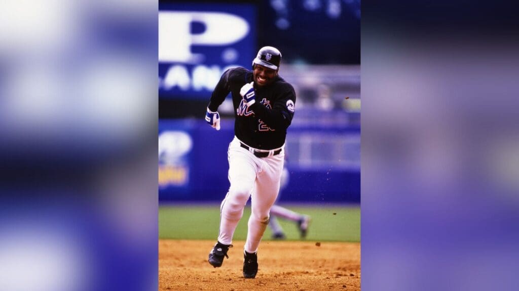Apr 17, 1999; Flushing, NY, USA; FILE PHOTO; New York Mets outfielder Bobby Bonilla (25) in action against the Montreal Expos at Shea Stadium.