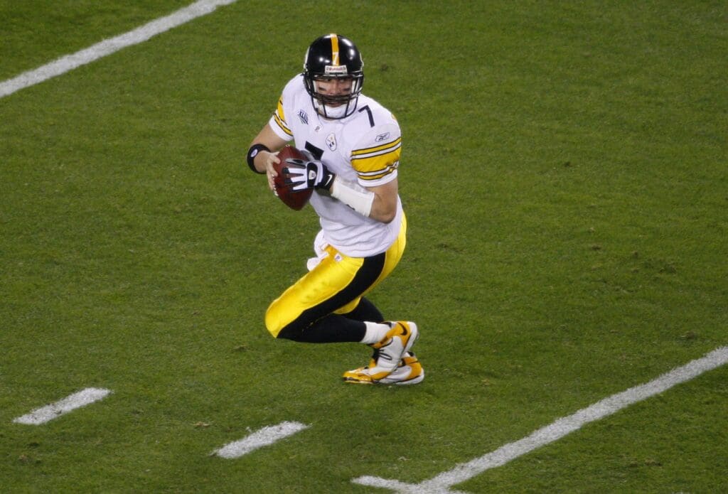 Feb 1, 2009; Tampa, FL, USA; Pittsburgh Steelers quarterback Ben Roethlisberger (7) runs out of the pocket against Arizona Cardinals during the second quarter of Super Bowl XLIII at Raymond James Stadium.
