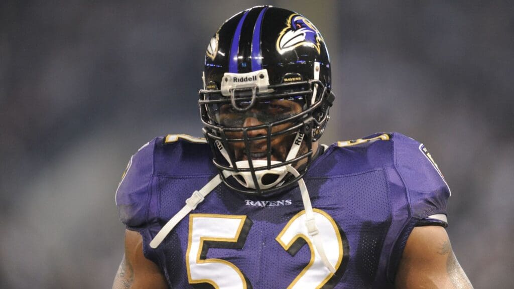 November 29, 2009; Baltimore, MD, USA; Baltimore Ravens linebacker Ray Lewis (52) before the game against the Pittsburgh Steelers at M&T Bank Stadium