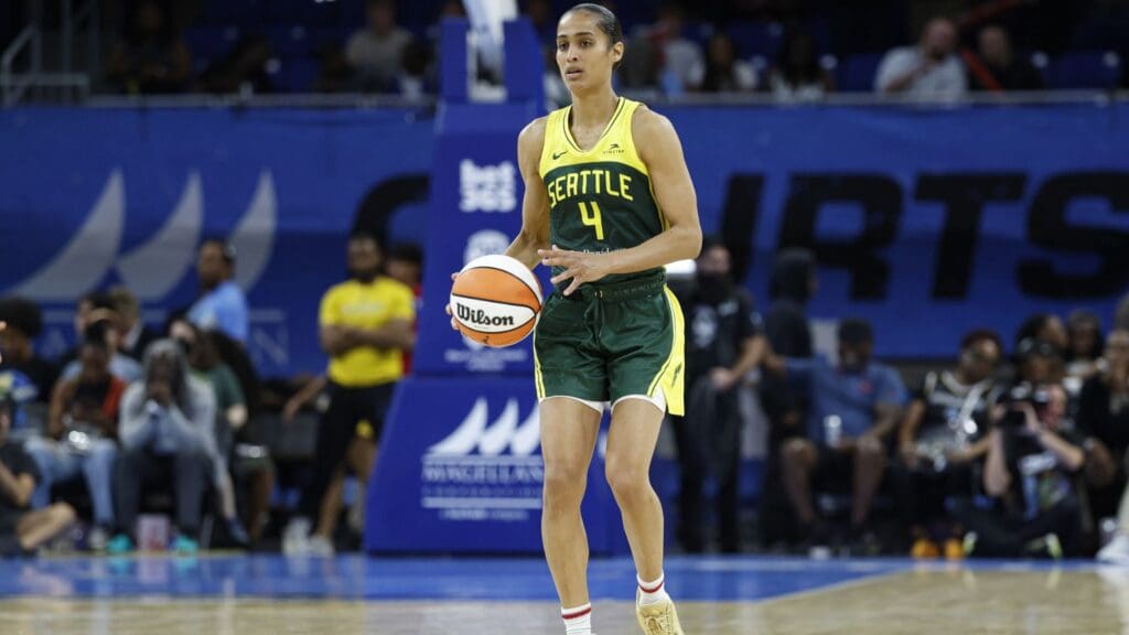 Jul 24, 2025; Chicago, Illinois, USA; Seattle Storm guard Skylar Diggins (4) brings the ball up court against the Chicago Sky during the second half at Wintrust Arena.